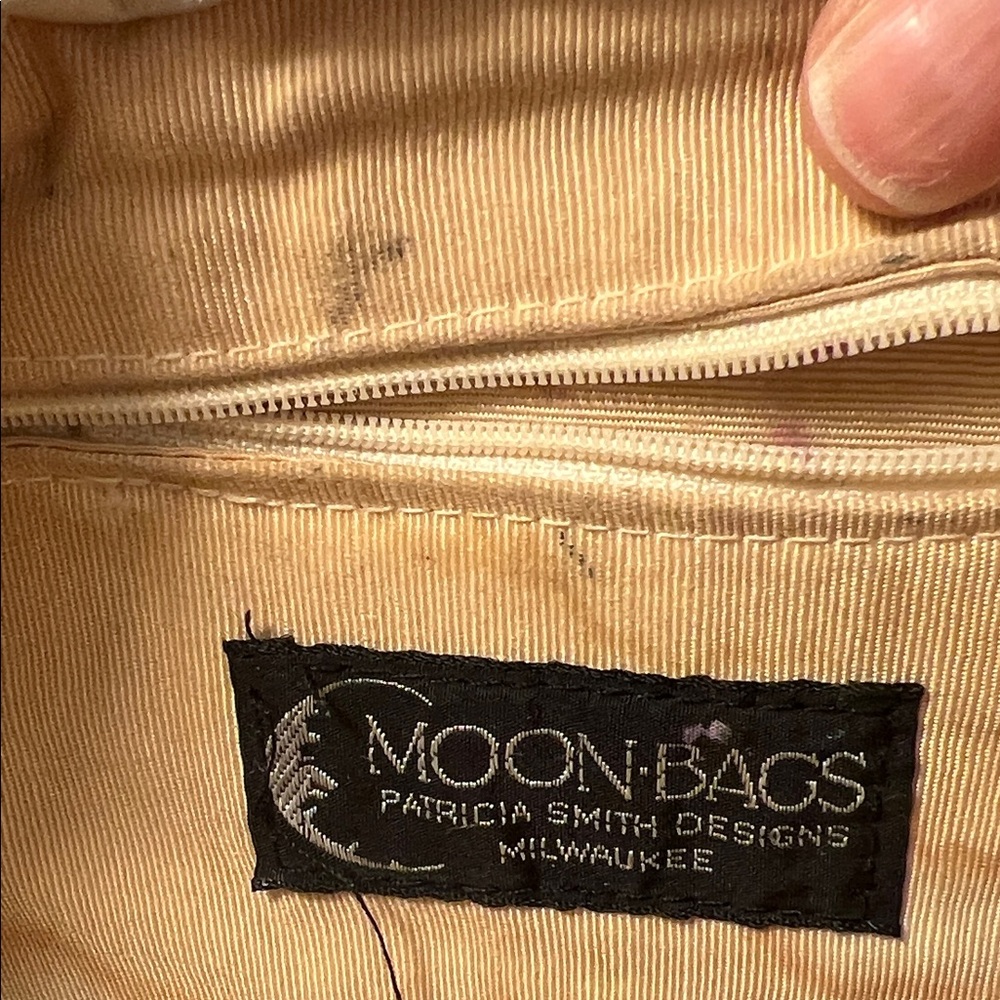 Moon Bags Vintage 1984 hand painted Artistic Cream and Gold leather bag - Picture 9 of 16